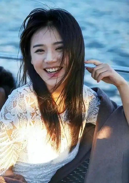 嘉玲和马思纯都暴瘦过对比之下马思纯的方法更适合大多数人