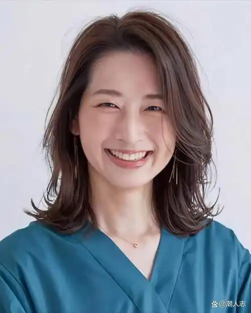 女人50岁以后"发型决定气质",建议远离大妈头,这些更洋气减龄