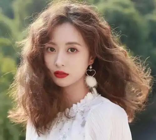 女士凌乱短发发型图片大全