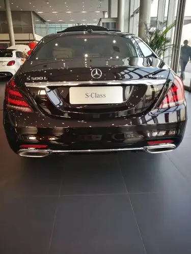 全新奔驰s500l四驱北京店现车最新报价