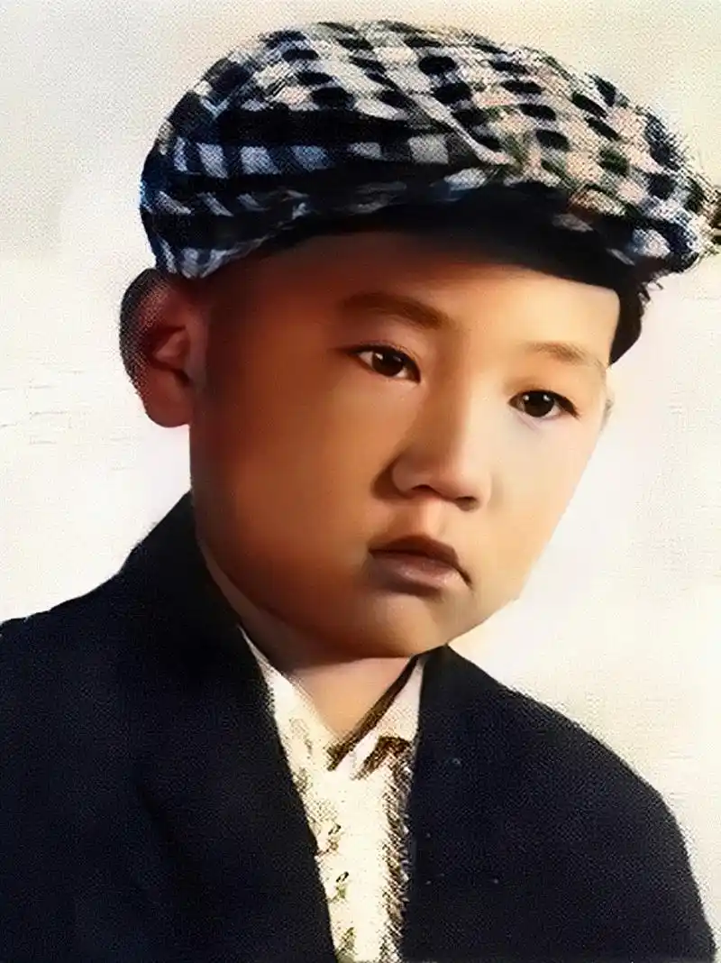 明星童年照:郭德纲,郭麒麟,成龙,房祖名,李小龙,李国豪