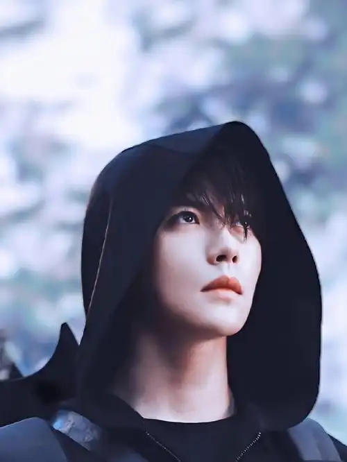 张起灵演员肖宇梁壁纸