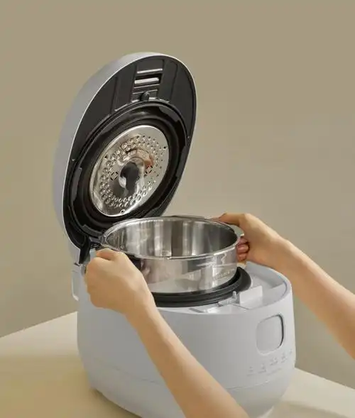 聪明的电饭煲酷晨智控电饭煲