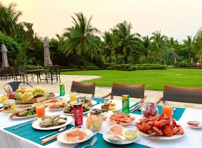 夜食海南丨这些五星级酒店自助餐,谁最能俘获你的胃?