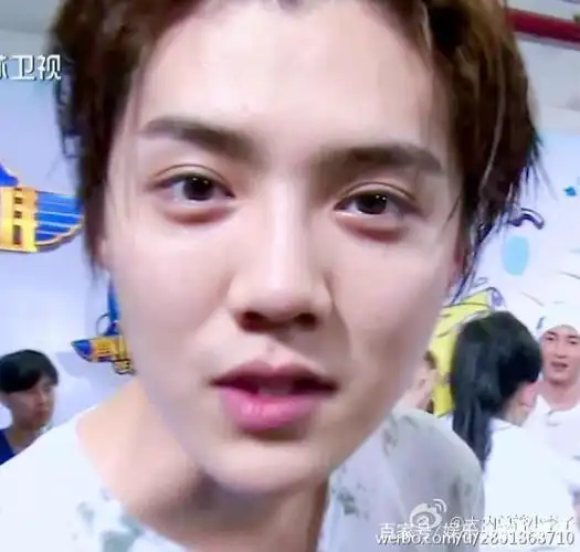 鹿晗这双眼皮可真好看