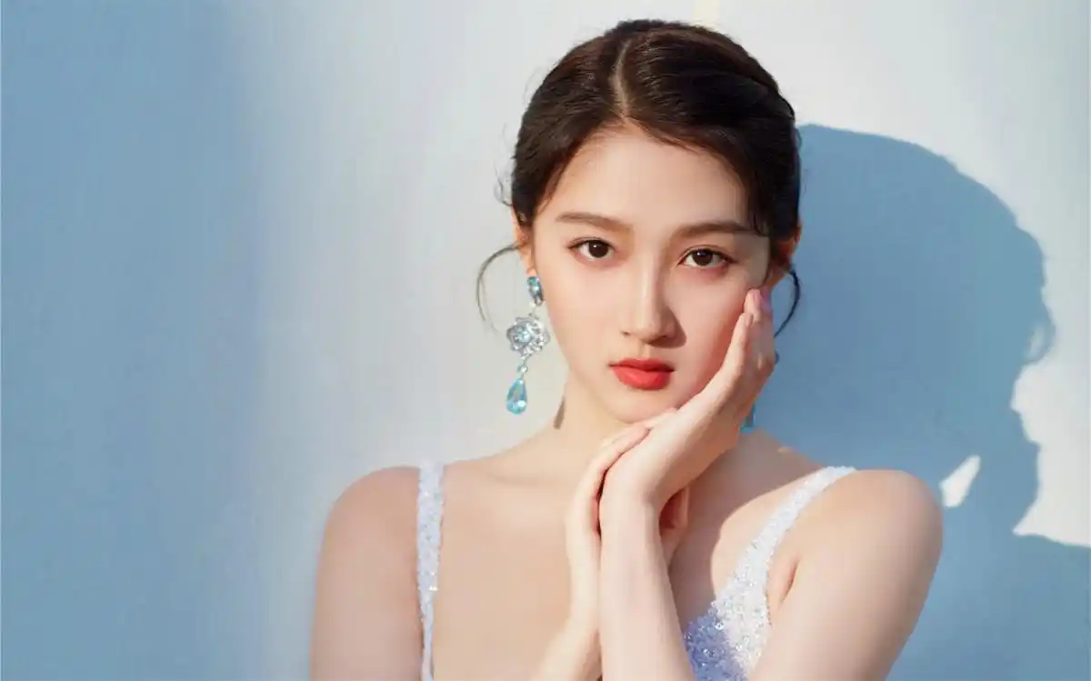 美女性感明星关晓彤壁纸1011