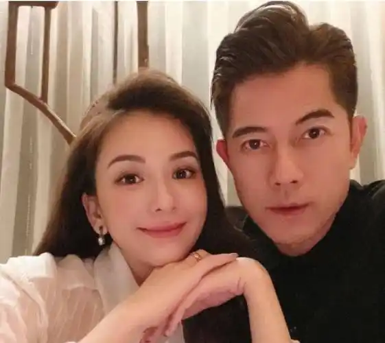 方媛唱歌被嘲难听,网友喊话让郭富城教她,方媛听后却当场发飙_反应