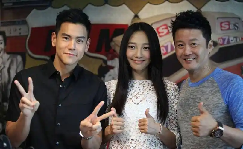 原创演员白百何被八卦缠身的她会是下一个票房百亿女王吗