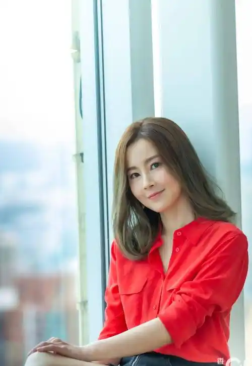 傅颖北漂7年仍然单身:买楼真的不是目标 想去郊野建木屋_生活_作品