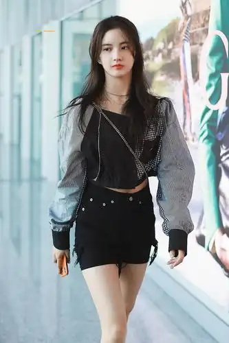 刘些宁的多组机场图 谁看了不说一句绝绝子 啊 好想.