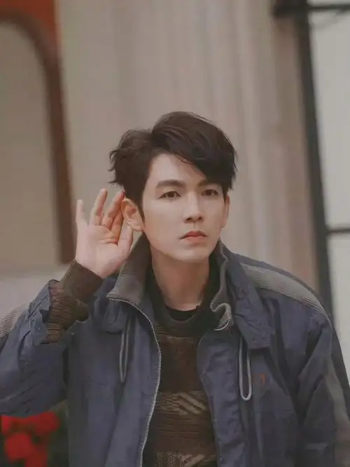 让我听听是谁走漏了风声钟汉良帅就完事