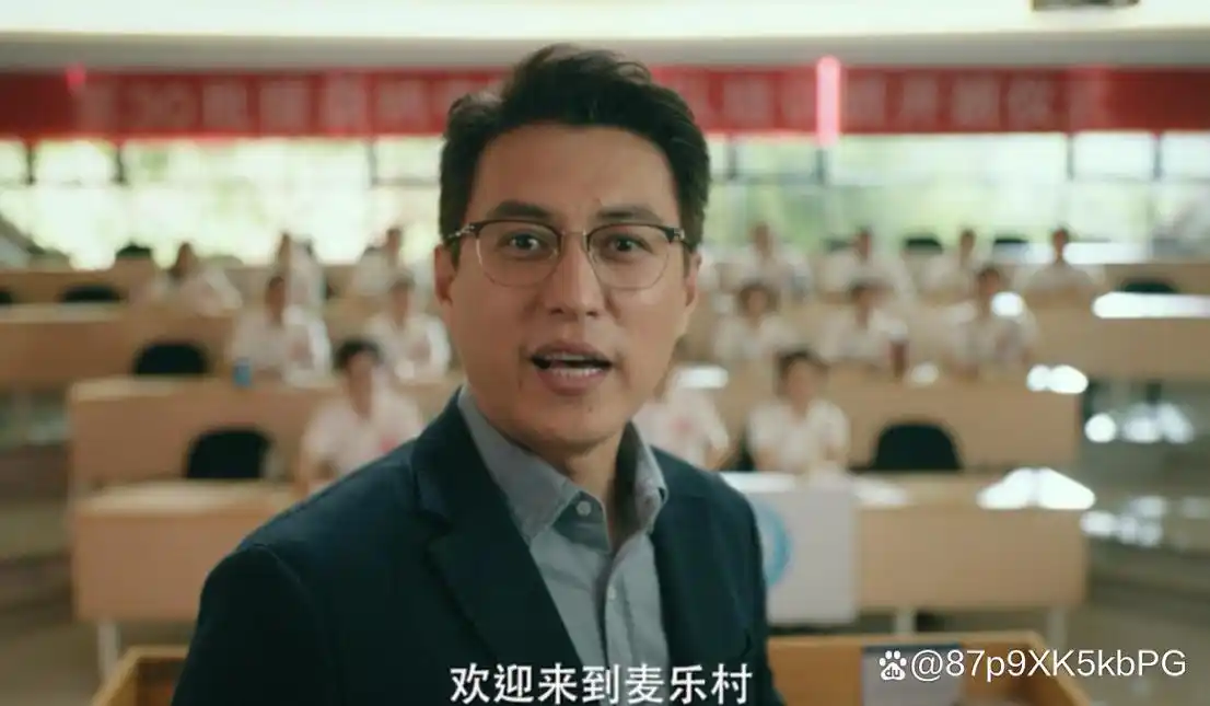 看了2集靳东新剧,发现演技完全不能比较,因为优与劣一目了然