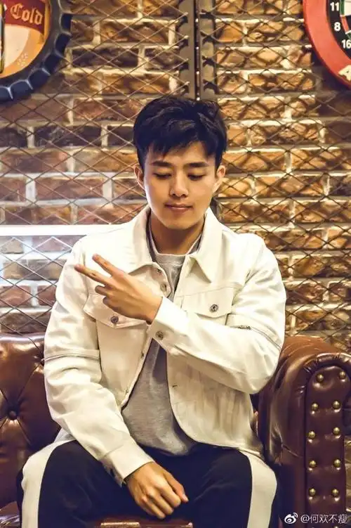 在开心麻花呆了3年都没红,却被贾玲捧红,新晋喜剧人,很火