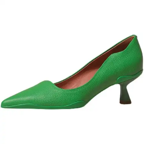 恩熙珍选尖头浅口单鞋女2022新款真皮绿色中跟鞋ol软底通勤高跟鞋