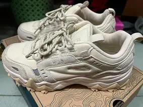 斐乐 fila 韩国防弹少年团金泰亨金裕贞同款网红复古鞋