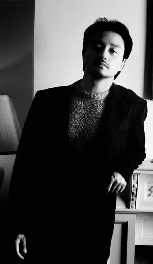 张国荣:旧照,一代传奇,活到现在应该也会很红