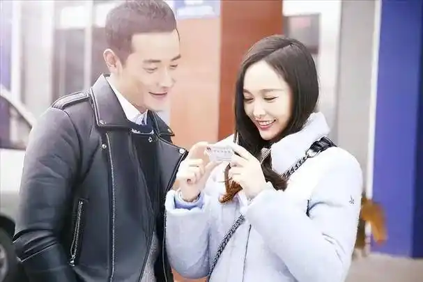 唐嫣和罗晋在一起半年竟提了6次分手!还能和好如初吗?_爱情_感情_经历