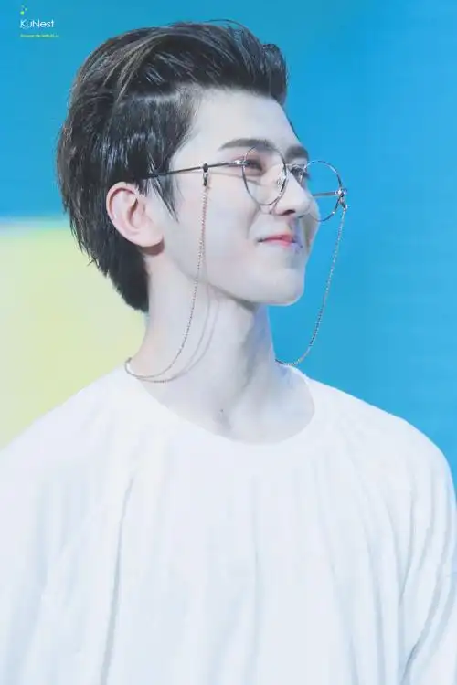 好治愈的笑容啊,感染力爆棚!要永远开心#蔡徐坤#ride or die -蔡徐坤