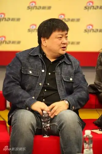 图文:《侠隐记》主创做客-洪剑涛开玩笑