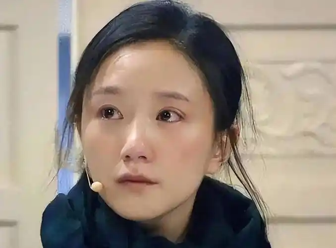 李倩:16岁拍戏救患癌父亲,黄轩唯一官宣女友,如今点痣后认不出