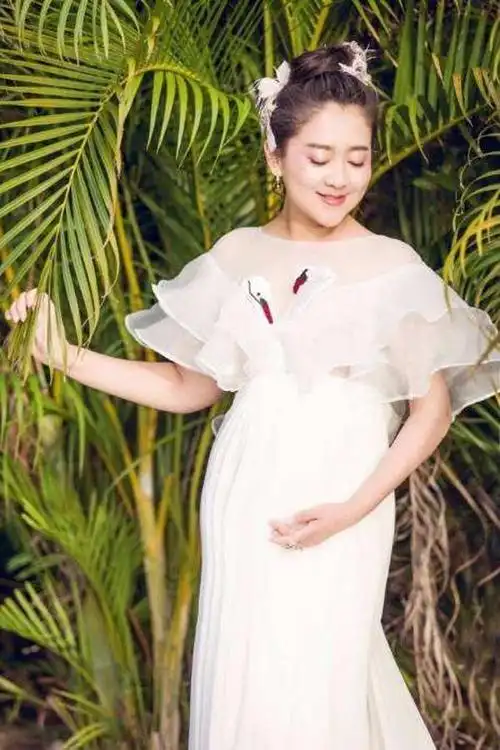 "月亮姐姐"高龄产子,卧床三个多月没下地,只为肚中的"正好"