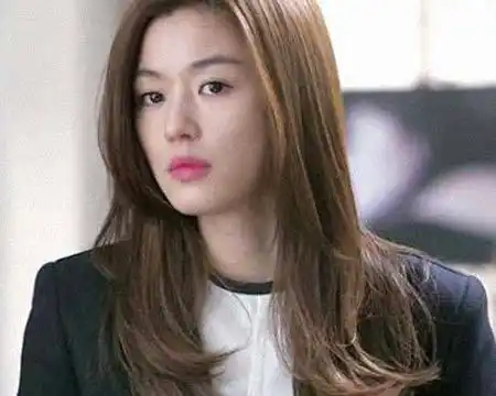 《来自星星的你》中文名:千颂伊外文名:/ cheon song-yi生日:1987年1