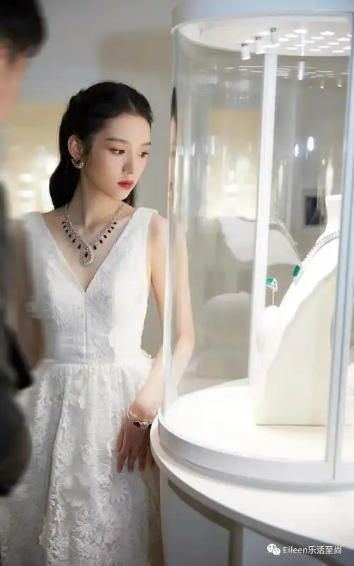 满脸不好惹新生代小花都这么猛