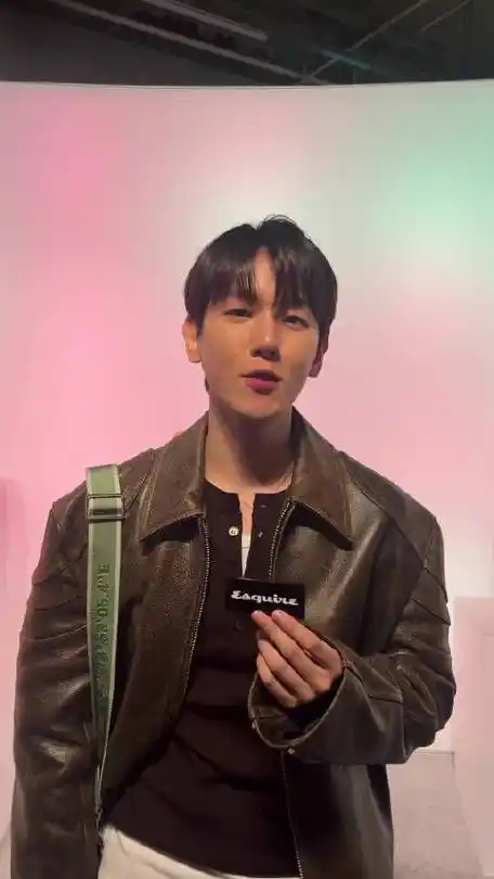 korea】ins更新 rimowa brand event  98:esquire大家好我是伯贤,我