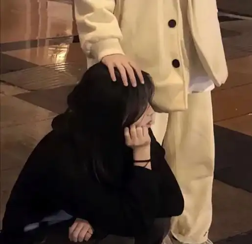 男女情头图片真人(真人超甜情侣头像) - 赤虎壹号