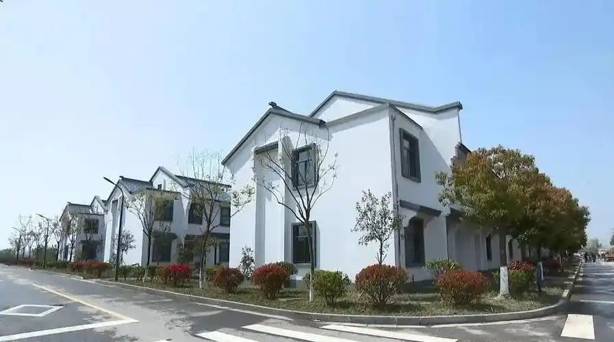 今天盐城上人民日报头版