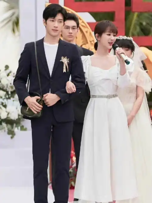 看完女心理师10集满脑子都是贺顿钱开逸立马领证杨紫为什么跟谁都这么