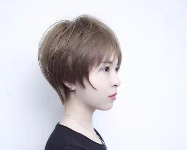个子矮的女生适合什么短发显高的短发发型大全