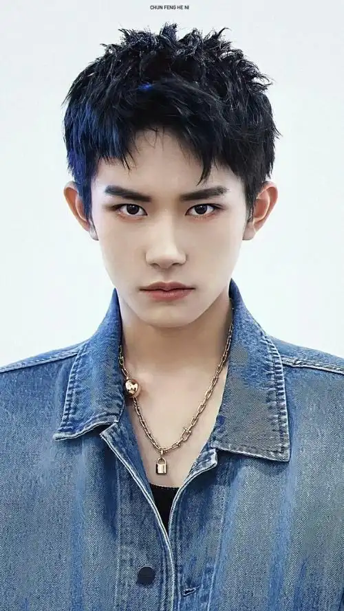 易烊千玺-十八楼照片集-话本小说网