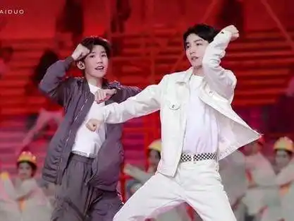 闪耀着#凯源# 的光芒,#王俊凯# 和#王源# 的情感世界堪称传奇 #凯源