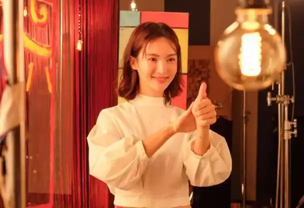 这些年,和金晨传过绯闻的男艺人可谓不少,其中包括王一博,贾乃亮