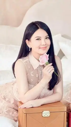 李湘在节目中自爆怀孕期间的艰难,曾想不要孩子