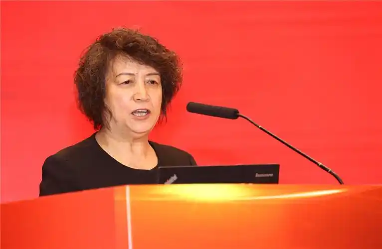 会长何翠芹,中国工程院院士沈昌祥,公安部网络安全保卫局处长范春玲