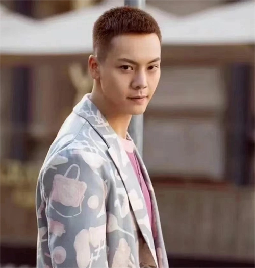 经典寸头发型范本 每一款都帅翻了_男士短发 - 美发站