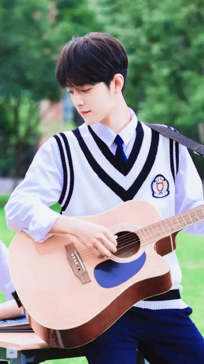 博君一肖  肖战:今天也是被兔耳朵帽子萌到的一天呢!05