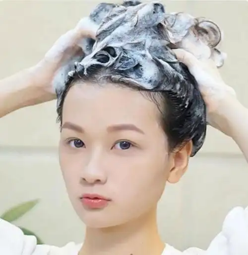 80%女生洗头常犯的"4个错误",难怪发质问题多,现在改变还不晚