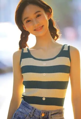 原创"艺考之神"夏梦扎双马尾青春甜美,看到这双眼皮:翻版"江玉燕"?