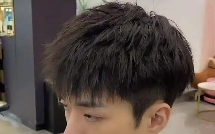 2021年最受男生欢迎的4款烫发,不知道自己怎么烫的请看完!