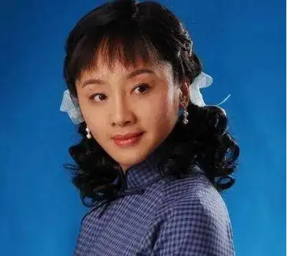 捧红丈夫却惨遭抛弃转身迎娶秦海璐今52岁唐静仍孤身一人