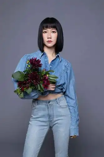 京东2020谢春花演唱会官宣!让我们以歌为伴 一起"肆意生长"