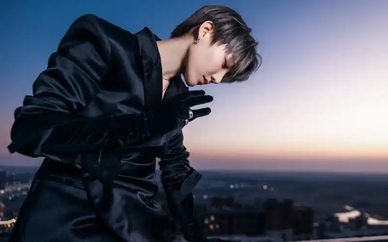 【刘雨昕】江苏卫视春晚《baby i know》舞台造型大片纯享