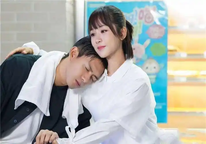 杨紫李现神仙友谊令人羡慕,期待新作品上映._电视剧_电影_角色