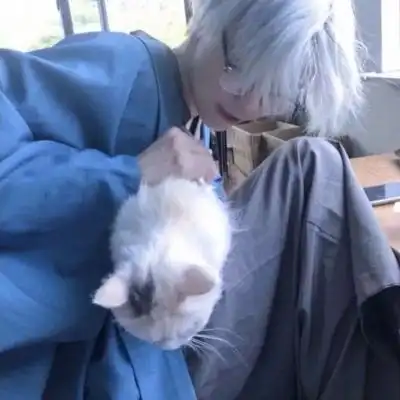 以上是关于蓝色真人男生头像的文章,由美头网整理发布,男生头像频道