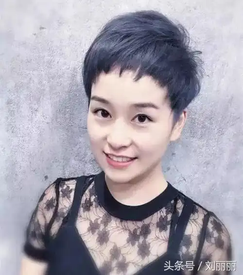 谁说圆脸不适合潮短发?这12款酷酷的发型了解一下吧,甜美到爆!