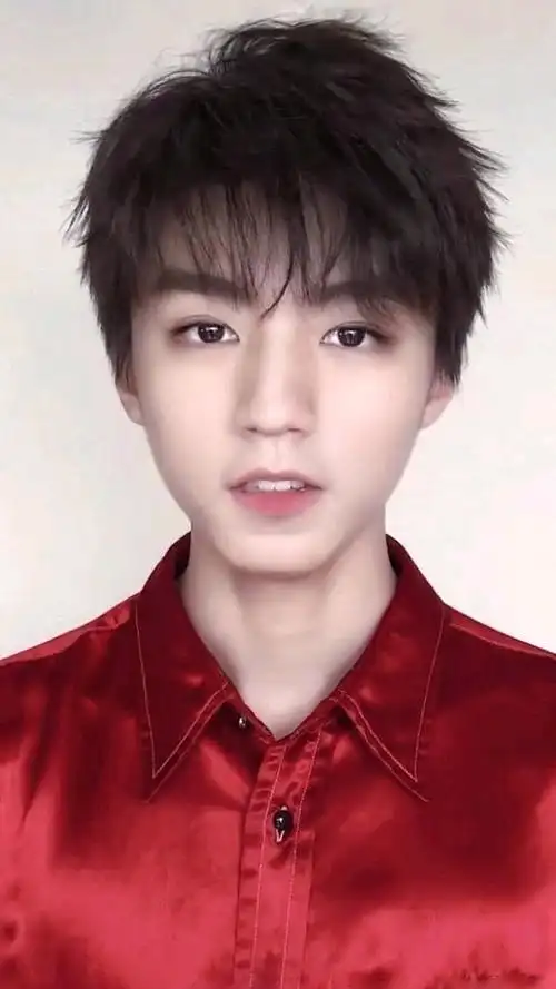 王俊凯的桃花眼是不是很绝