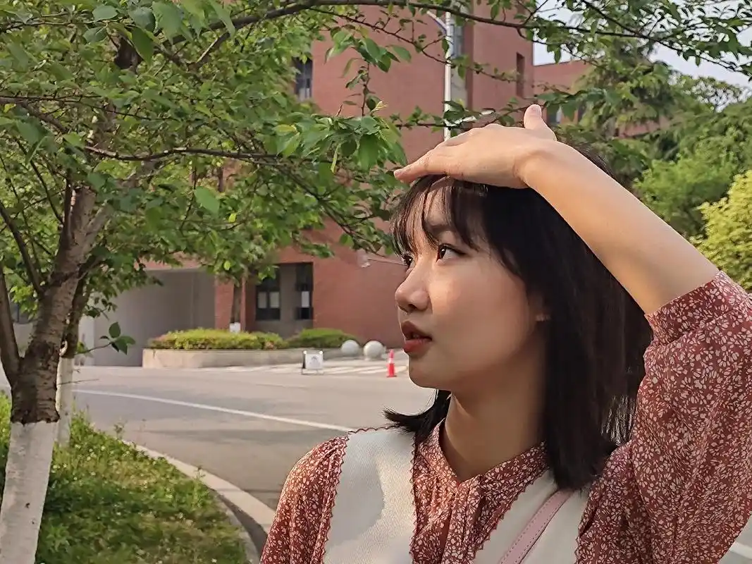 搞笑 #沙雕 #分享照片 #女大学生日常生活  - 抖音